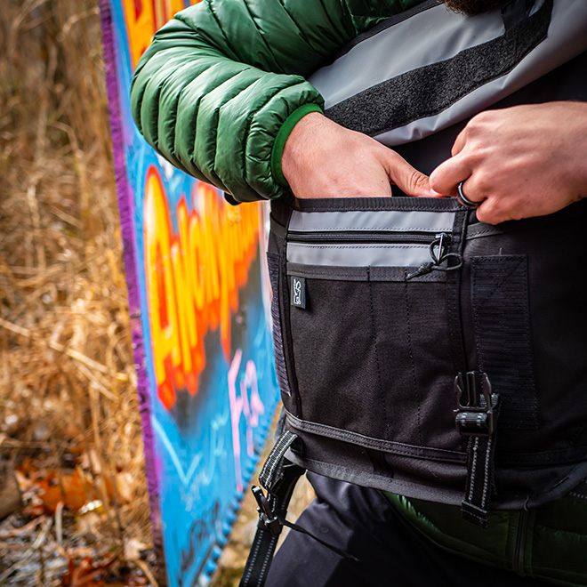 Chrome-Industries-Buran-III-6 - Carryology - Exploring better ways to carry