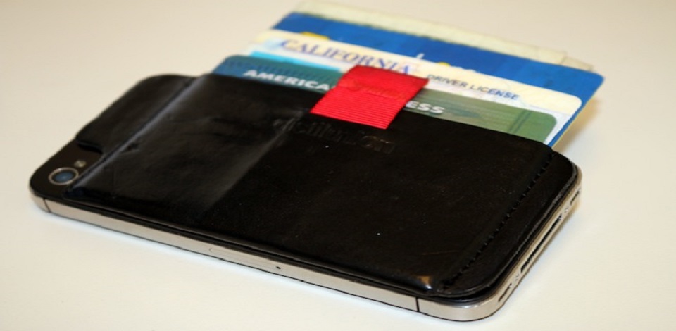 Road Tests :: Distil Union Wally Stick-On Wallet