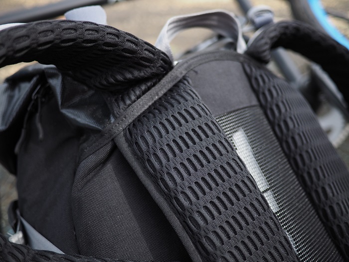 Road Tests :: T-Level Infinity Roll-top 43L backpack - Carryology