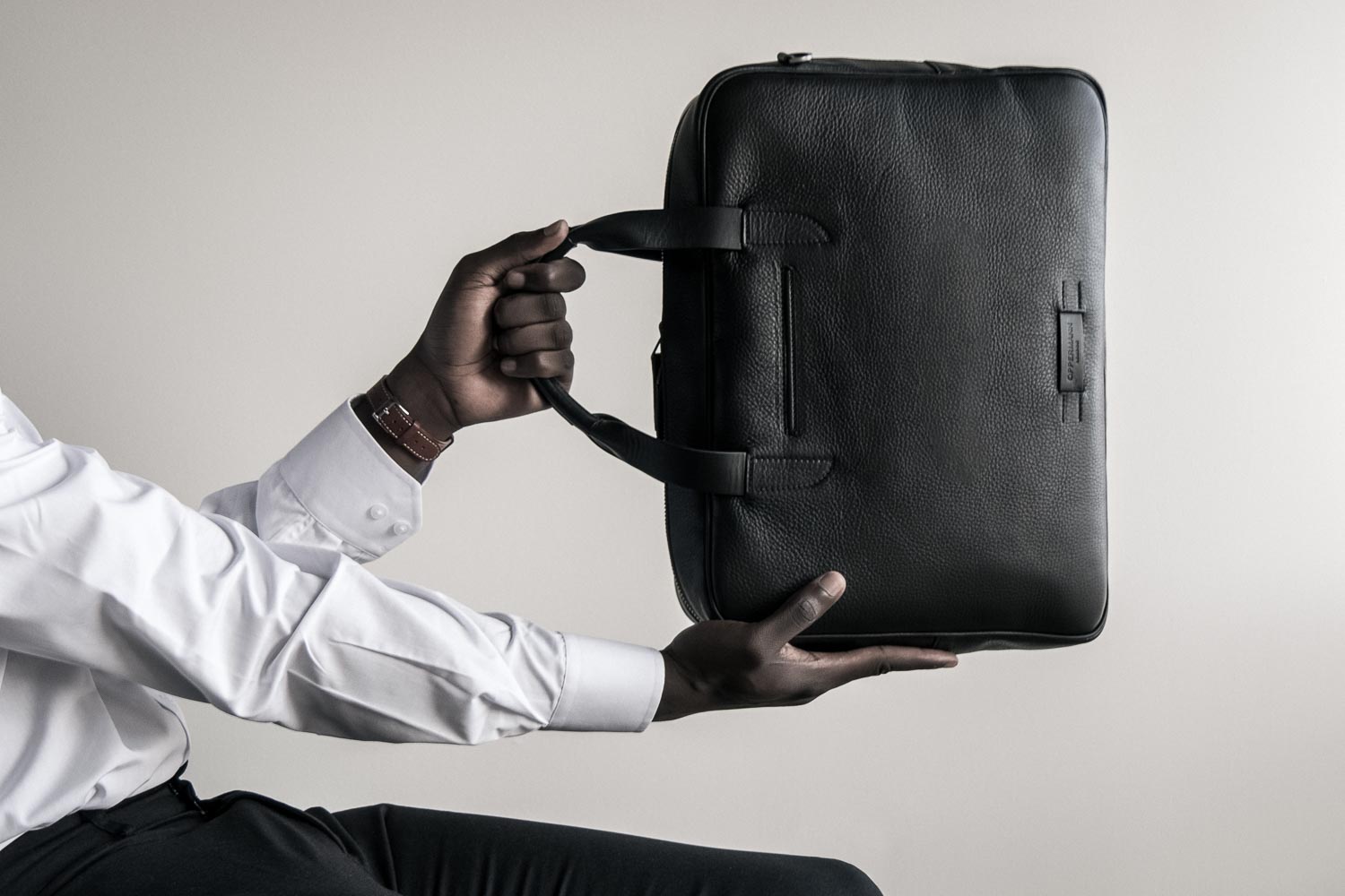 Oppermann London Bolton Briefcase Giveaway - Carryology