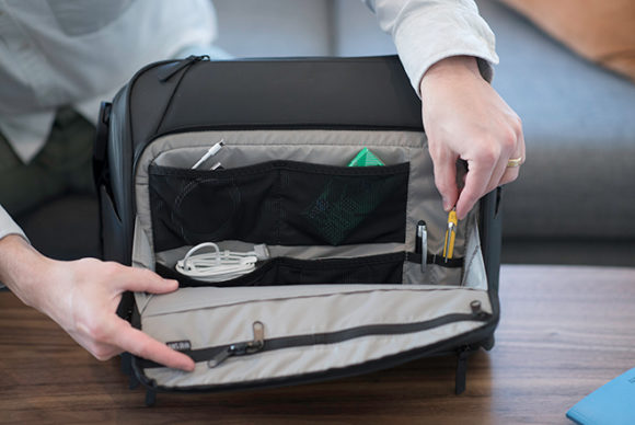 Kickstarter Highlight: NOMATIC Messenger and Laptop Bags - Carryology