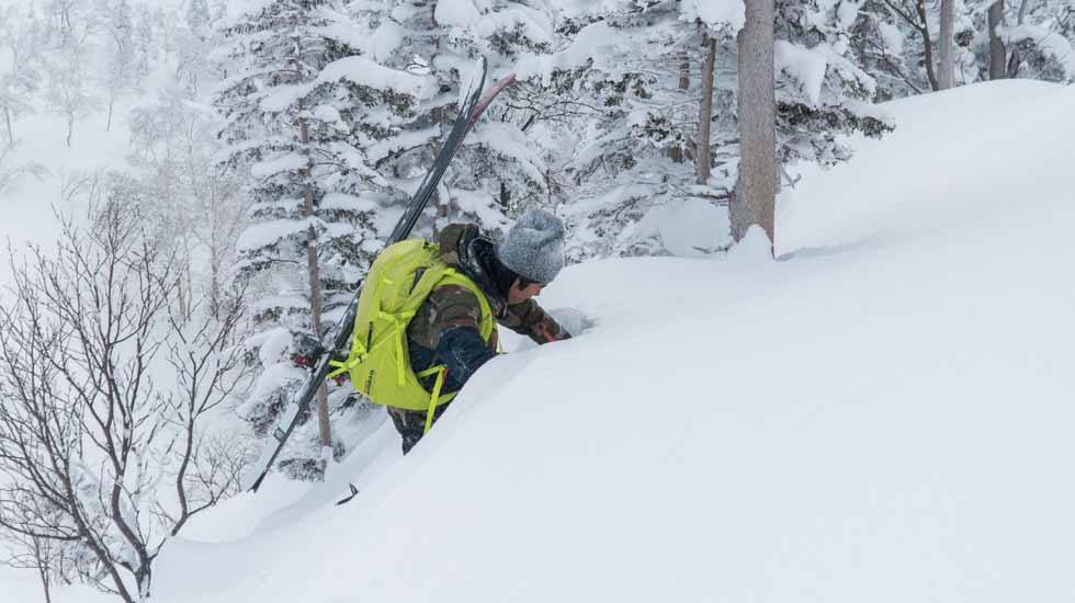 mochila de esquí y snowboard 35L Thule Upslope verde lime — Totcar