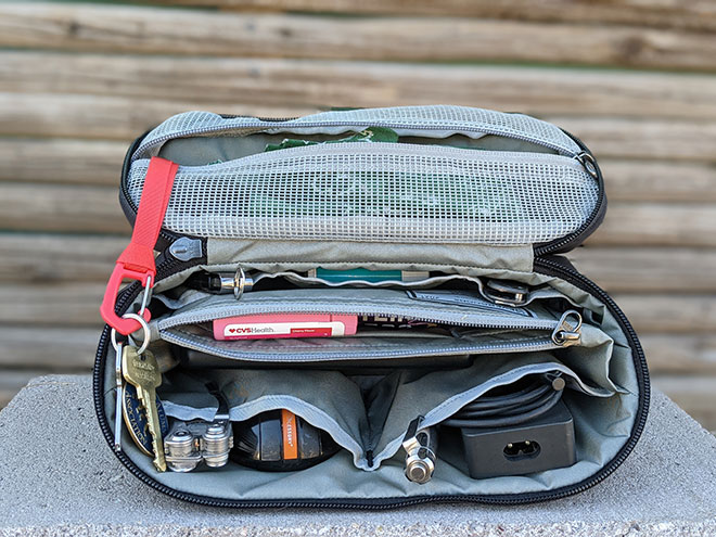 EDC Tech Pouch 10 Gear Organizer for Everyday Carry Items – Think Tank Photo