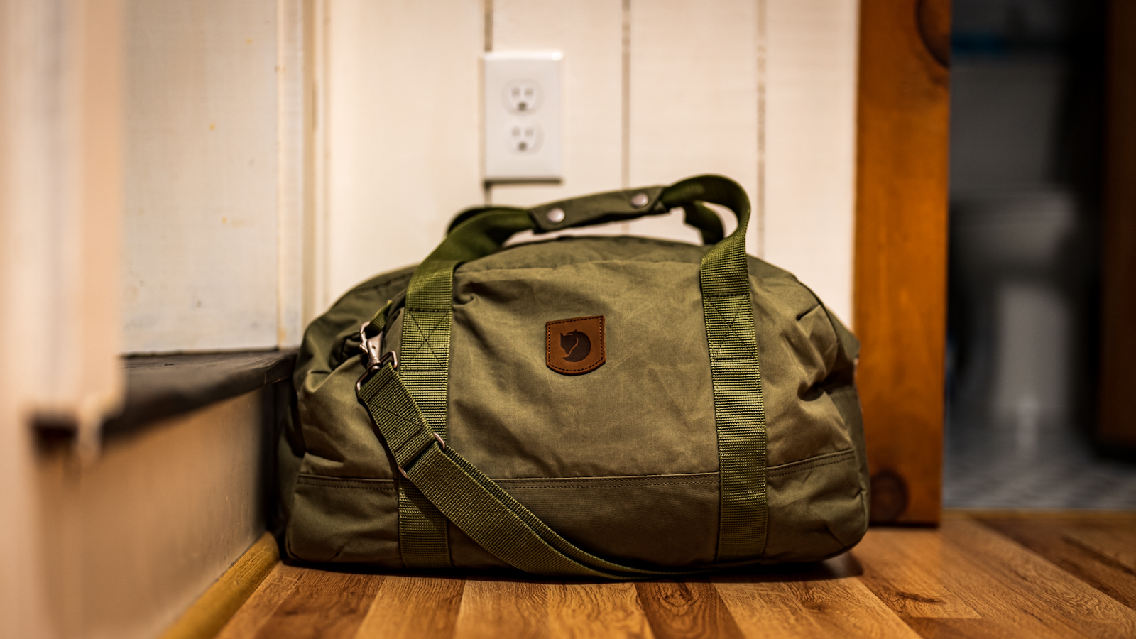 The 6 Best Weekender Bags for Men Right Now - Carryology