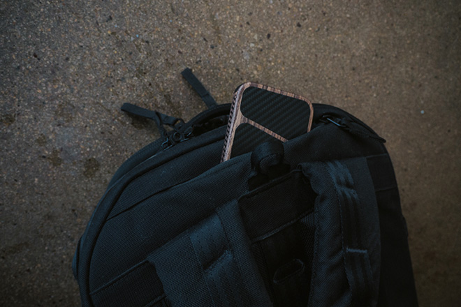 Into Carry Cafe Racer Review - Carryology
