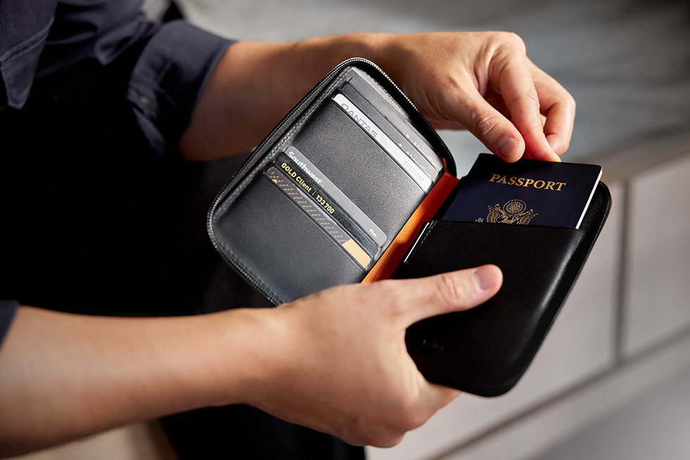 Bellroy x Carryology Travel Folio