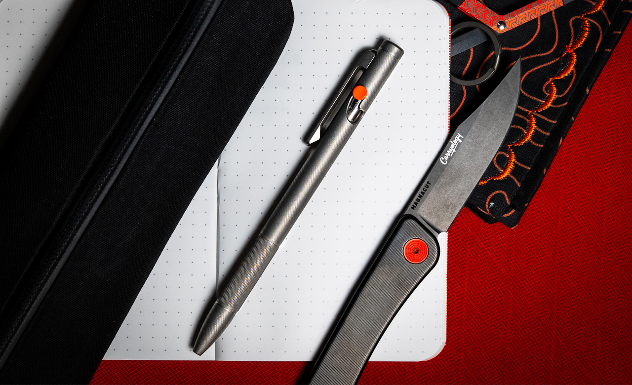 TITANIUM PEN ON PAD WITH POCKETKNIFE AND PENCIL CASE
