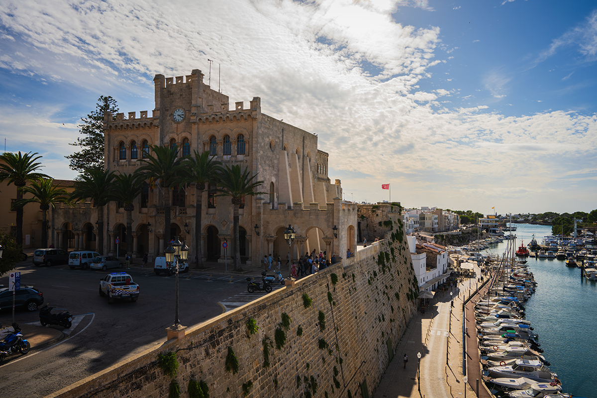 The Best in Waterproof: Explorers Club&#8217;s Flag Expedition &amp; Underwater Research in Menorca Island